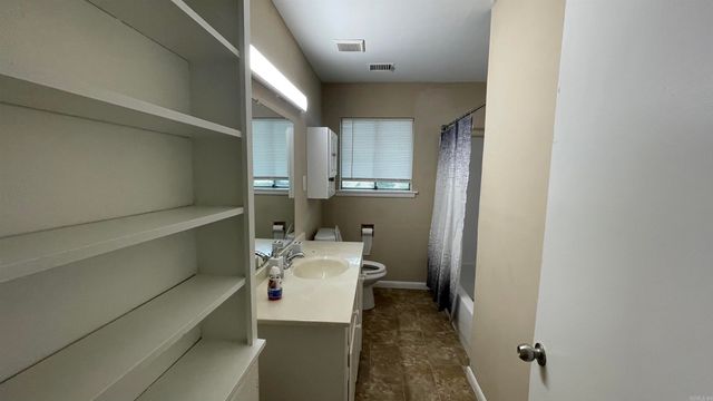 1014 Oakwood Drive, Benton, AR 72015