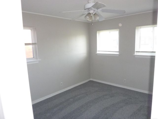 21616 Lanse Street, St Clair Shores, MI 48081