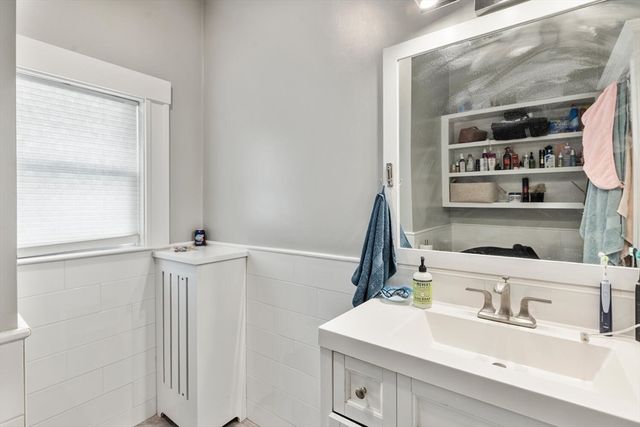 93-95 Faulkner St, Malden, MA 02148