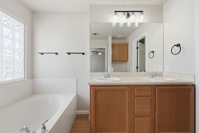 1733 Thompson TRL, Round Rock, TX 78664