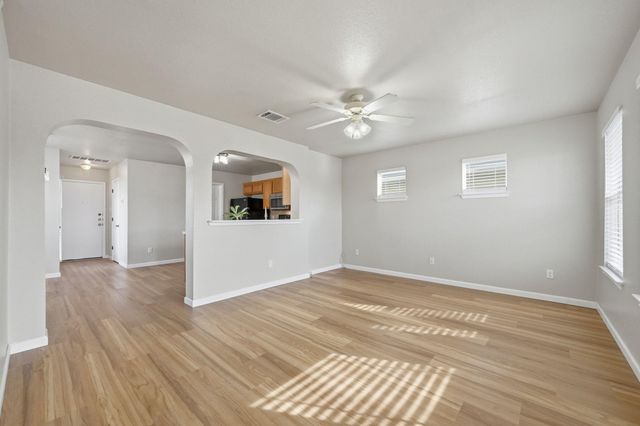 1733 Thompson TRL, Round Rock, TX 78664