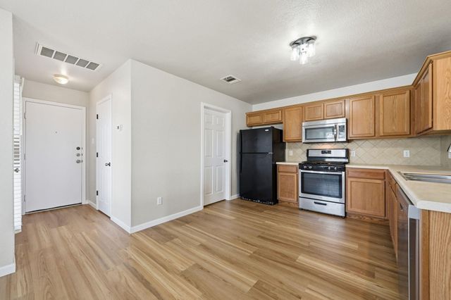 1733 Thompson TRL, Round Rock, TX 78664