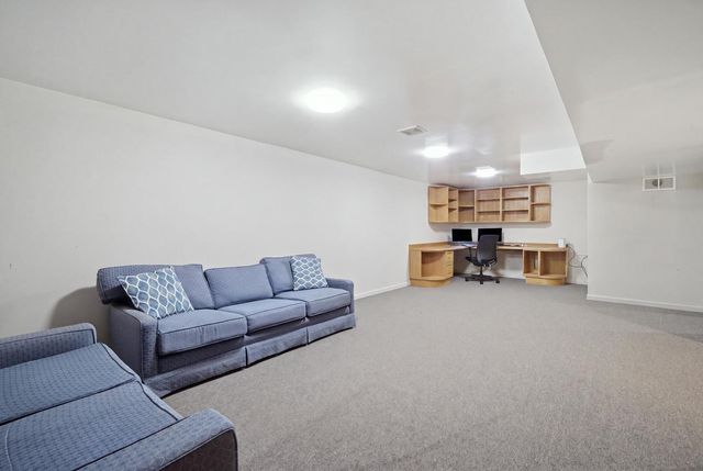 411 Hickory Drive 411, Wheeling, IL 60090