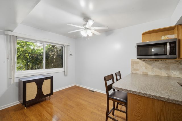 411 Hickory Drive 411, Wheeling, IL 60090