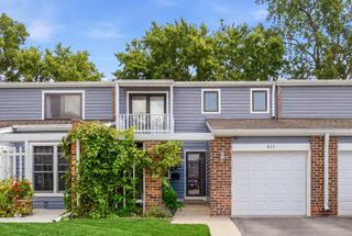 411 Hickory Drive 411, Wheeling, IL 60090