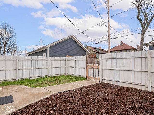 3254 Ruckle Street, Indianapolis, IN 46205