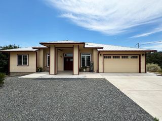 1910 Foothill Dr, Redwood Valley, CA 95470