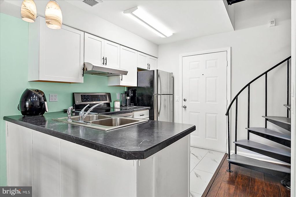 Image 10 of property listing at 104 127TH ST #35201, Ocean City, MD 21842