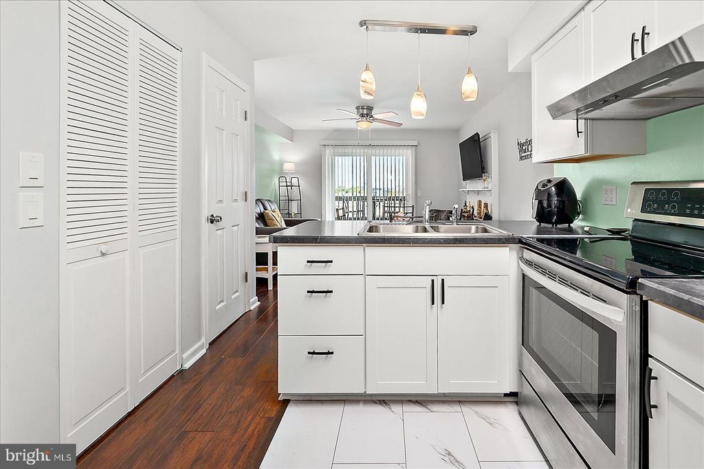 Image 13 of property listing at 104 127TH ST #35201, Ocean City, MD 21842