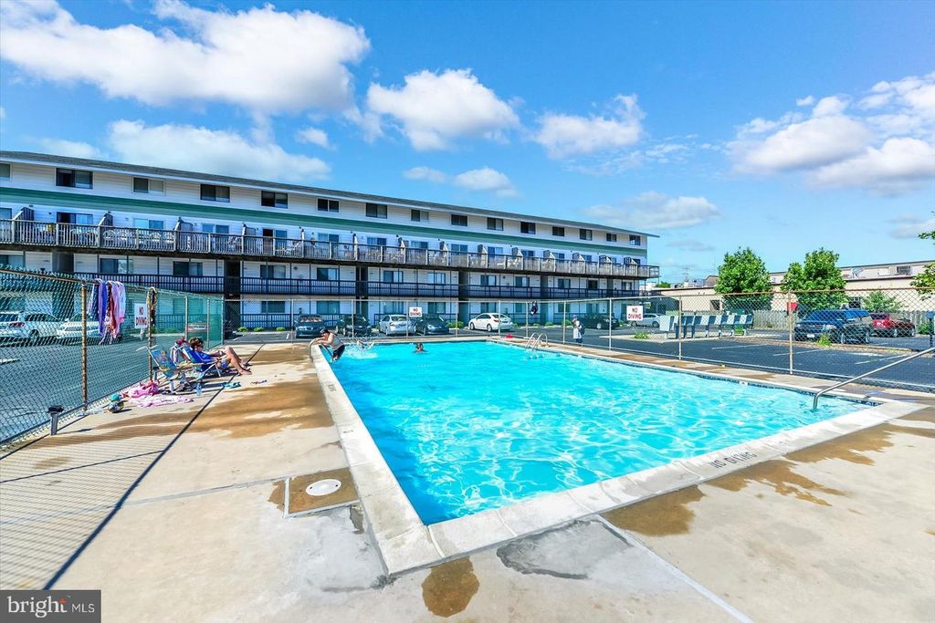 Image 2 of property listing at 104 127TH ST #35201, Ocean City, MD 21842