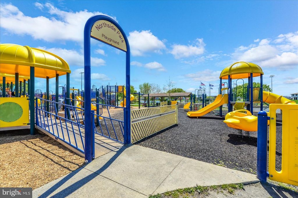 Image 37 of property listing at 104 127TH ST #35201, Ocean City, MD 21842