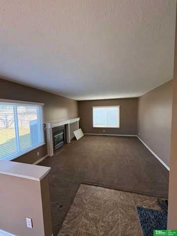 15304 Edna Street, Omaha, NE 68138