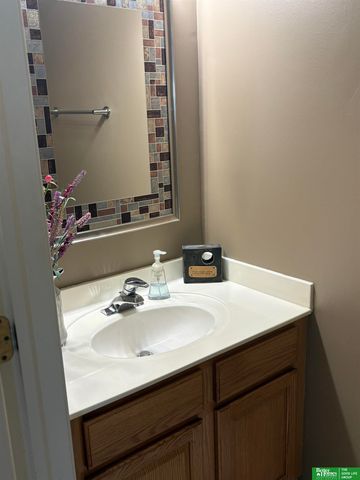 15304 Edna Street, Omaha, NE 68138