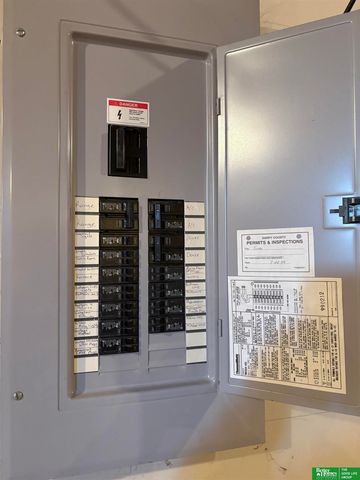 15304 Edna Street, Omaha, NE 68138