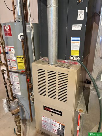 15304 Edna Street, Omaha, NE 68138