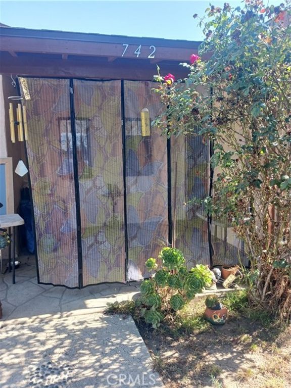 742 Belden Avenue, Los Angeles, CA 90022