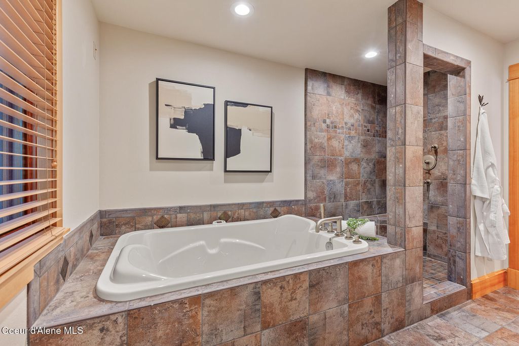 3361 Bottle Bay RD, Sagle, ID 83860 photo 40