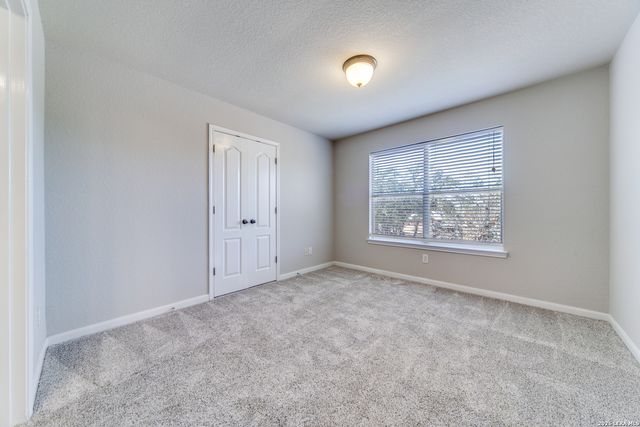 26875 hogan, San Antonio, TX 78260