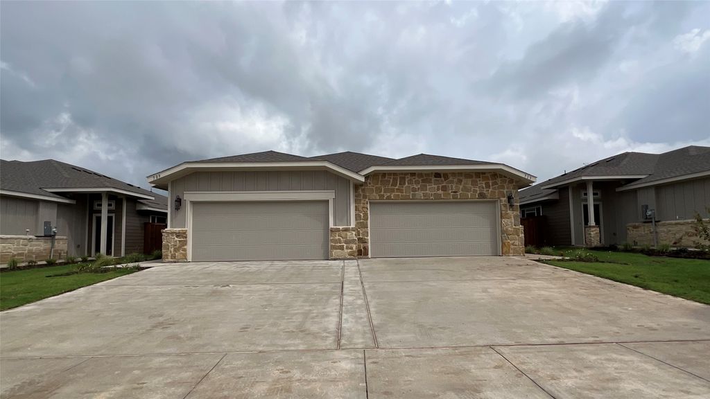 709 Blackland Drive, Venus, TX 76084