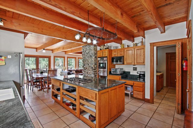 43630 Rainbow Lane, Angelus Oaks, CA 92305