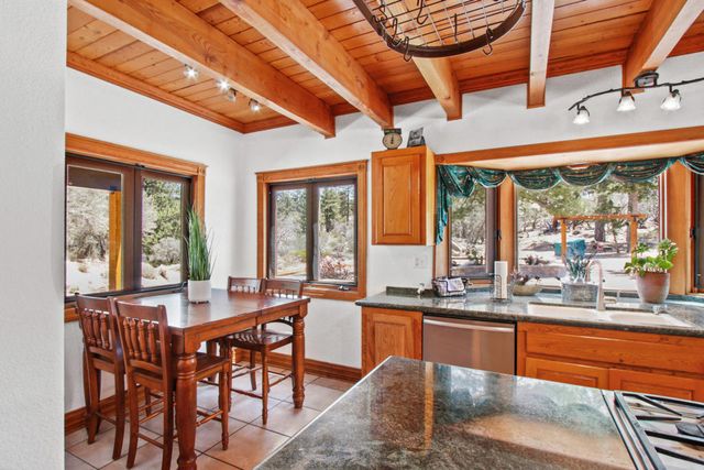 43630 Rainbow Lane, Angelus Oaks, CA 92305