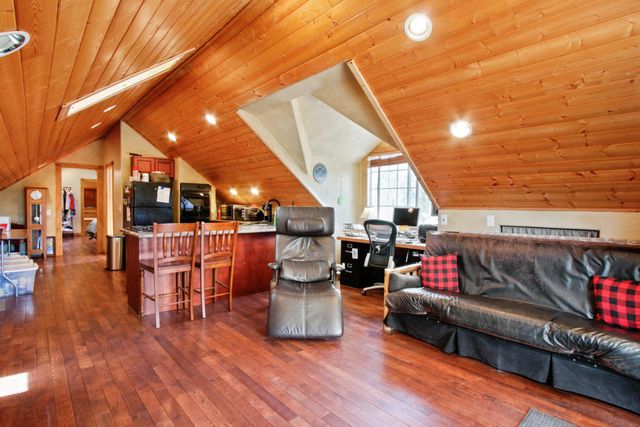 43630 Rainbow Lane, Angelus Oaks, CA 92305