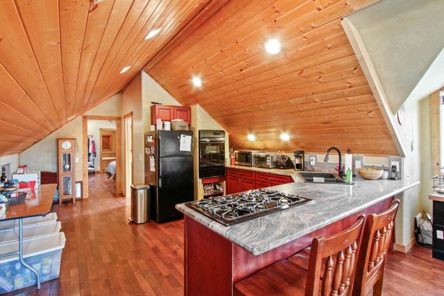 43630 Rainbow Lane, Angelus Oaks, CA 92305