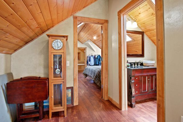 43630 Rainbow Lane, Angelus Oaks, CA 92305