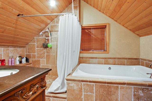 43630 Rainbow Lane, Angelus Oaks, CA 92305