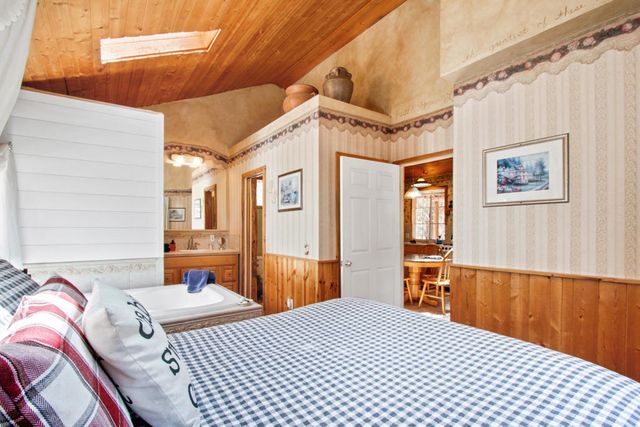 43630 Rainbow Lane, Angelus Oaks, CA 92305