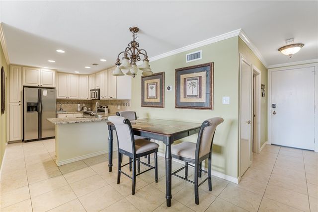 14514 E Cabana St 305, Corpus Christi, TX 78418