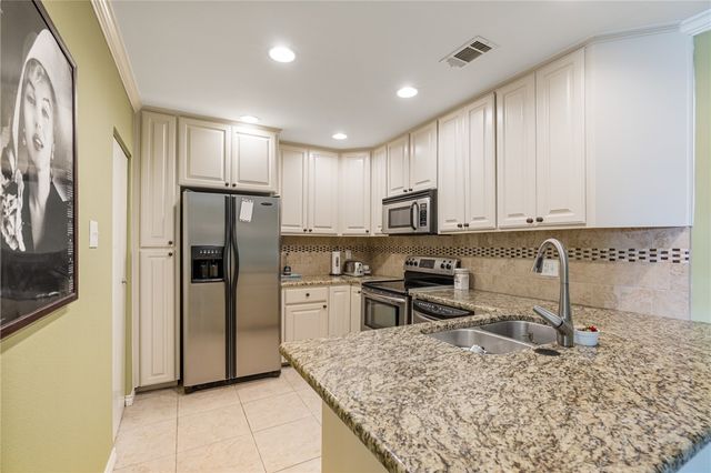 14514 E Cabana St 305, Corpus Christi, TX 78418