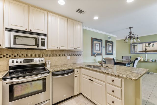 14514 E Cabana St 305, Corpus Christi, TX 78418