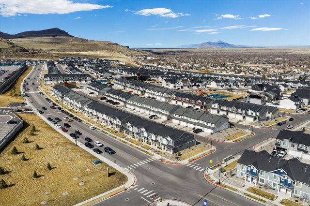 8552 W CORDERO DR, Magna, UT 84044