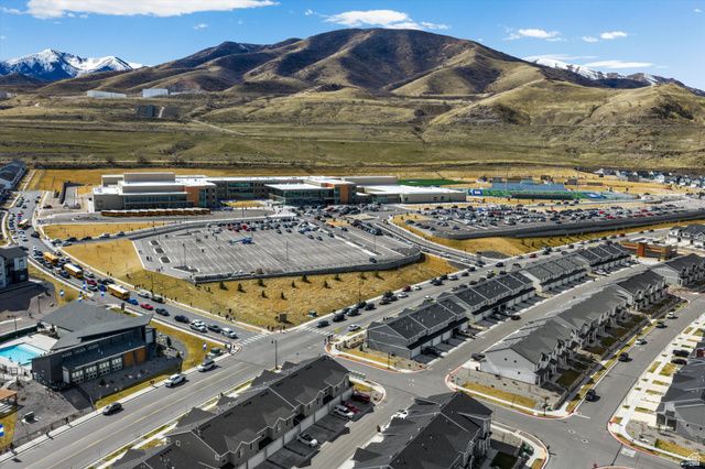 8552 W CORDERO DR, Magna, UT 84044