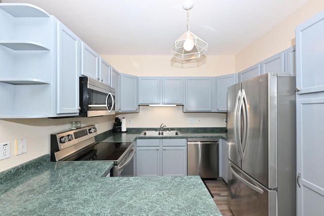 3120 S Toldt PARKWAY, West Allis, WI 53227