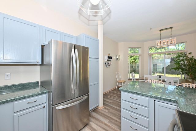 3120 S Toldt PARKWAY, West Allis, WI 53227