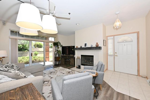 3120 S Toldt PARKWAY, West Allis, WI 53227
