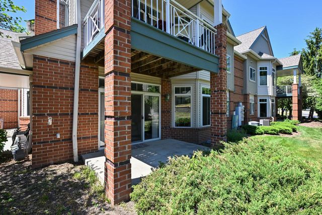 3120 S Toldt PARKWAY, West Allis, WI 53227