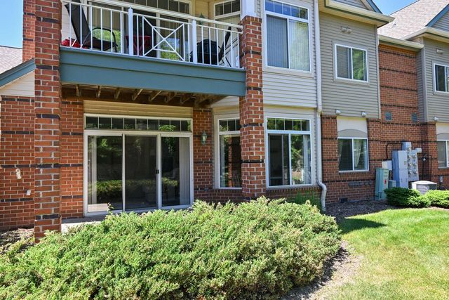 3120 S Toldt PARKWAY, West Allis, WI 53227