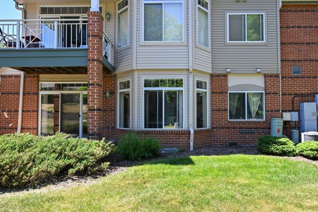 3120 S Toldt PARKWAY, West Allis, WI 53227