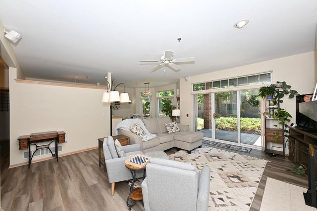 3120 S Toldt PARKWAY, West Allis, WI 53227
