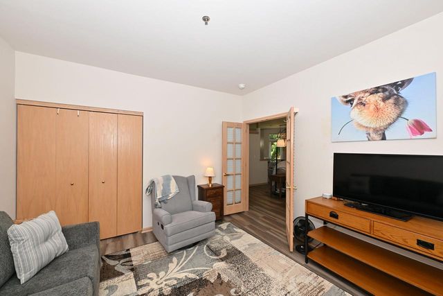 3120 S Toldt PARKWAY, West Allis, WI 53227