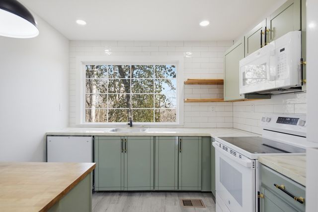 335 Columbia Ave, Centerville, TN 37033