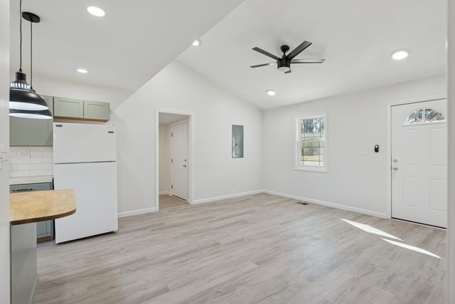 335 Columbia Ave, Centerville, TN 37033