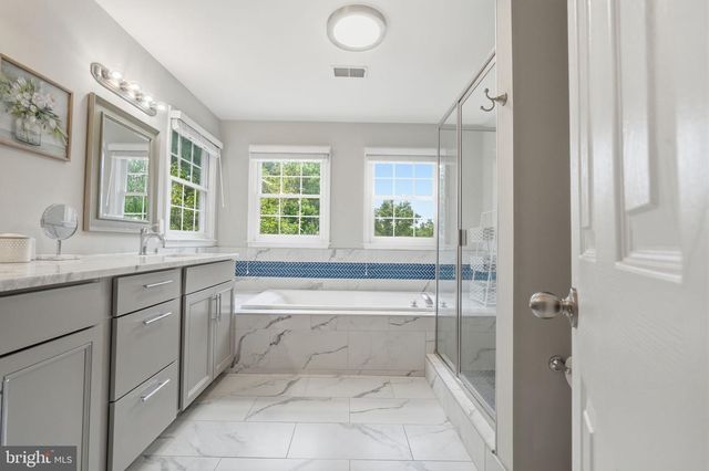 20618 BRIDGEPORT CT, Sterling, VA 20165