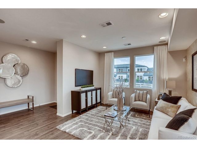 6820 Parterre Pkwy N 6, Thornton, CO 80602