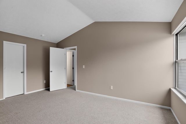 2893 Barrows Road, Columbus, OH 43232
