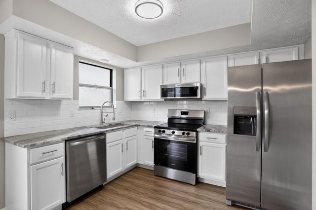 2893 Barrows Road, Columbus, OH 43232
