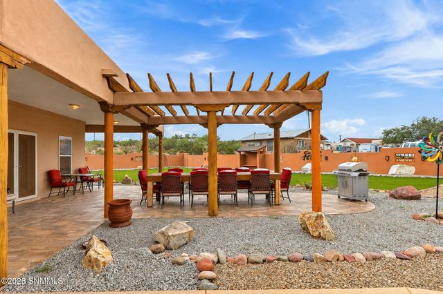 5083 Vista Chico Loop, Las Cruces, NM 88012